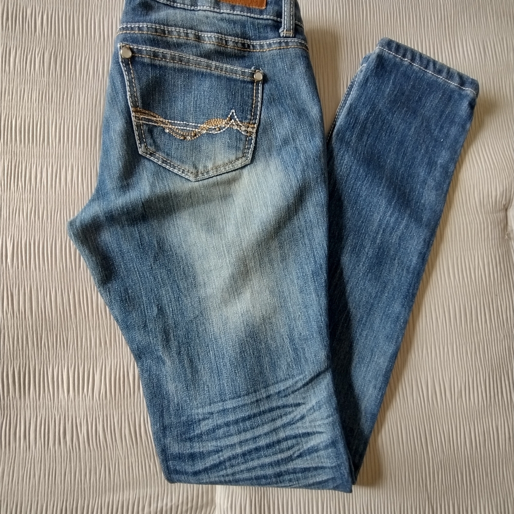 Almost famous premium girls jeans - Picture 5 of 8